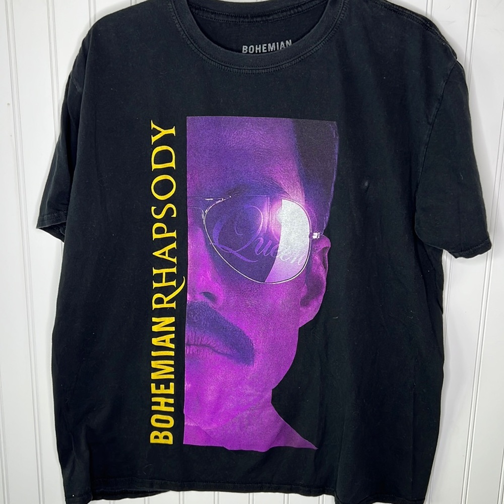 - Bohemian Rhapsody Queen T Shirt Size XL